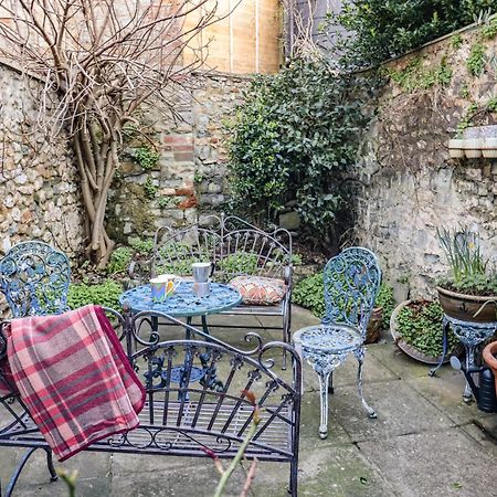 Naunton Cottage Lyme Regis Bagian luar foto